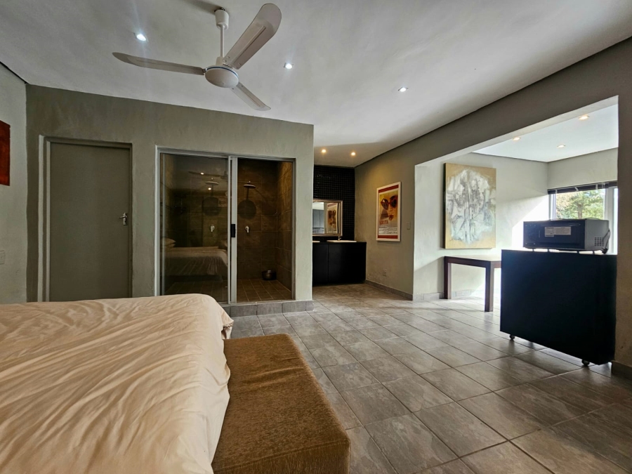 6 Bedroom Property for Sale in Malgas Western Cape